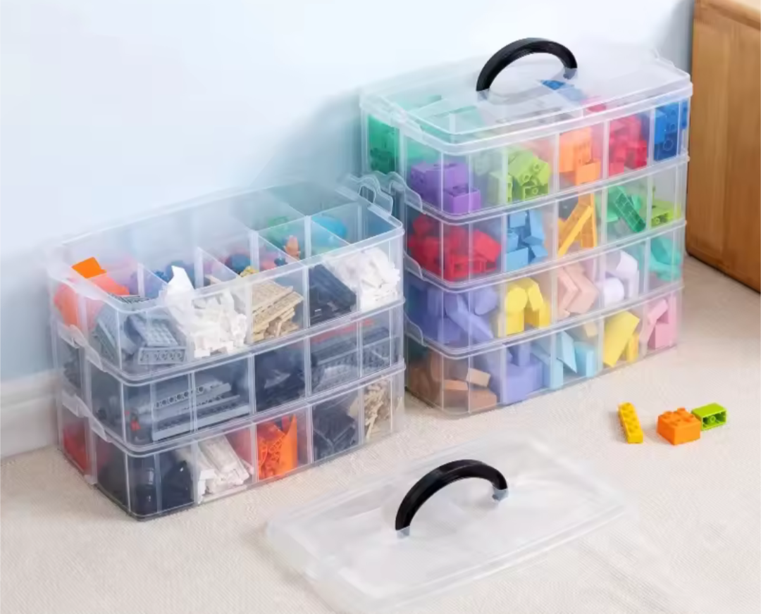 Plastic storage box with campartment