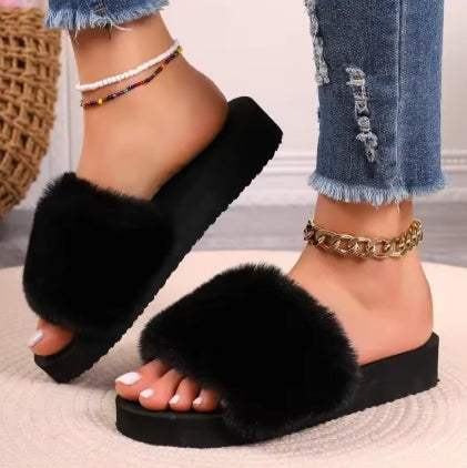 Ladies Fashion Trend Fluffy Slippers, Sliders