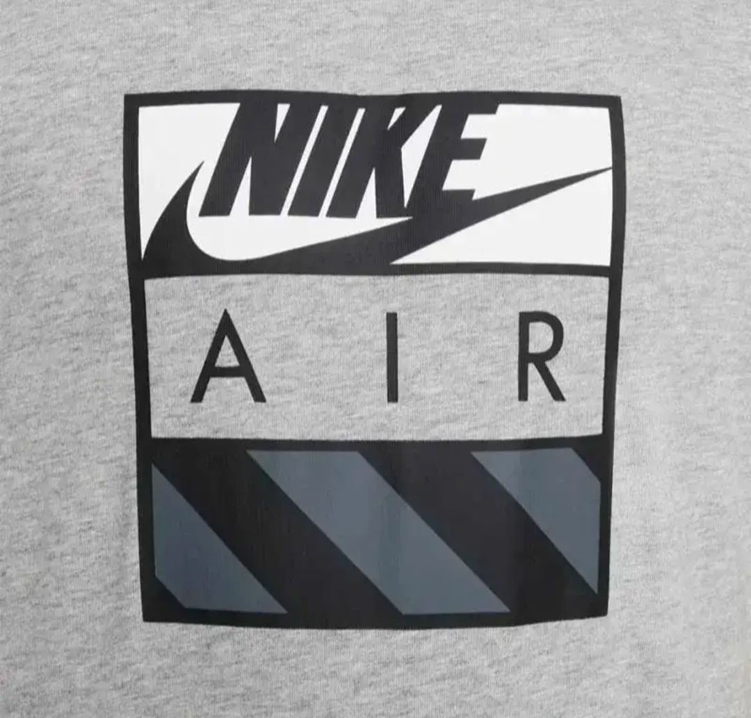 Kids Nike T-shirt