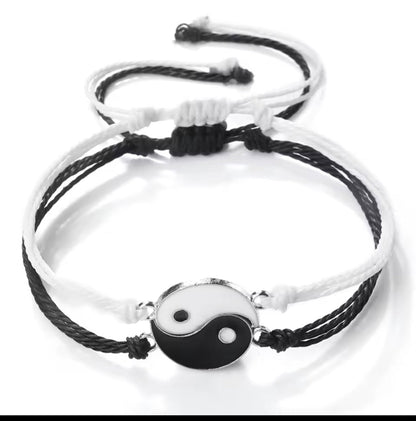 Matching Couple Bracelets – Love luck Adjustable Black & White