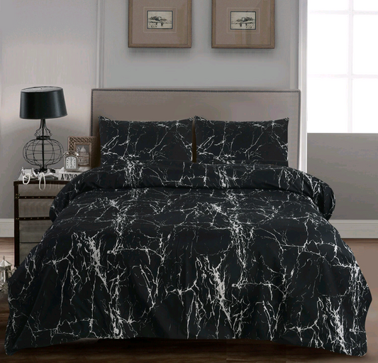 4pc Black / White Duvet Set