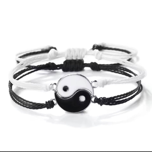 Matching Couple Bracelets – Love luck Adjustable Black & White