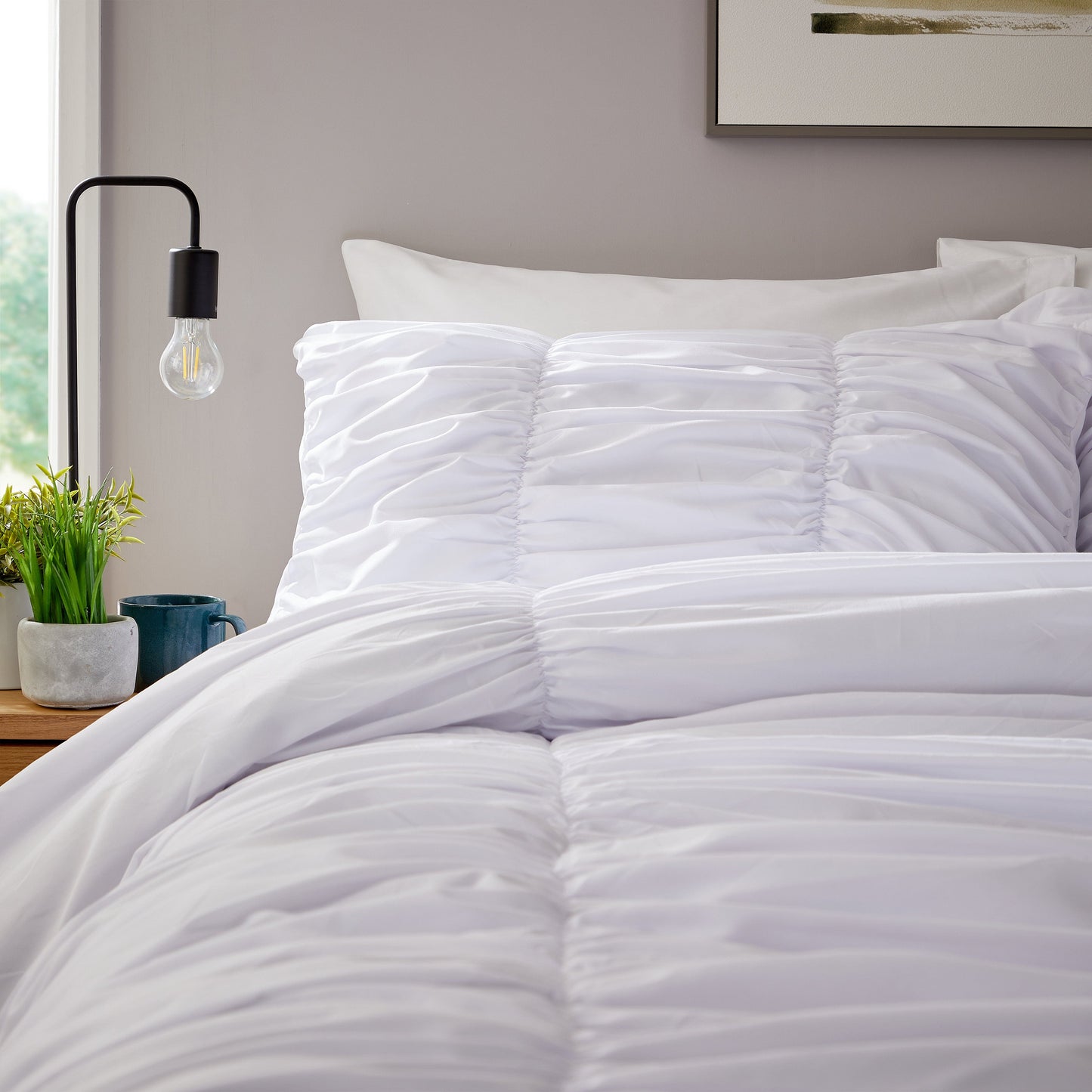 Ruched White Microfibre Duvet Cover Set with Pillowcases